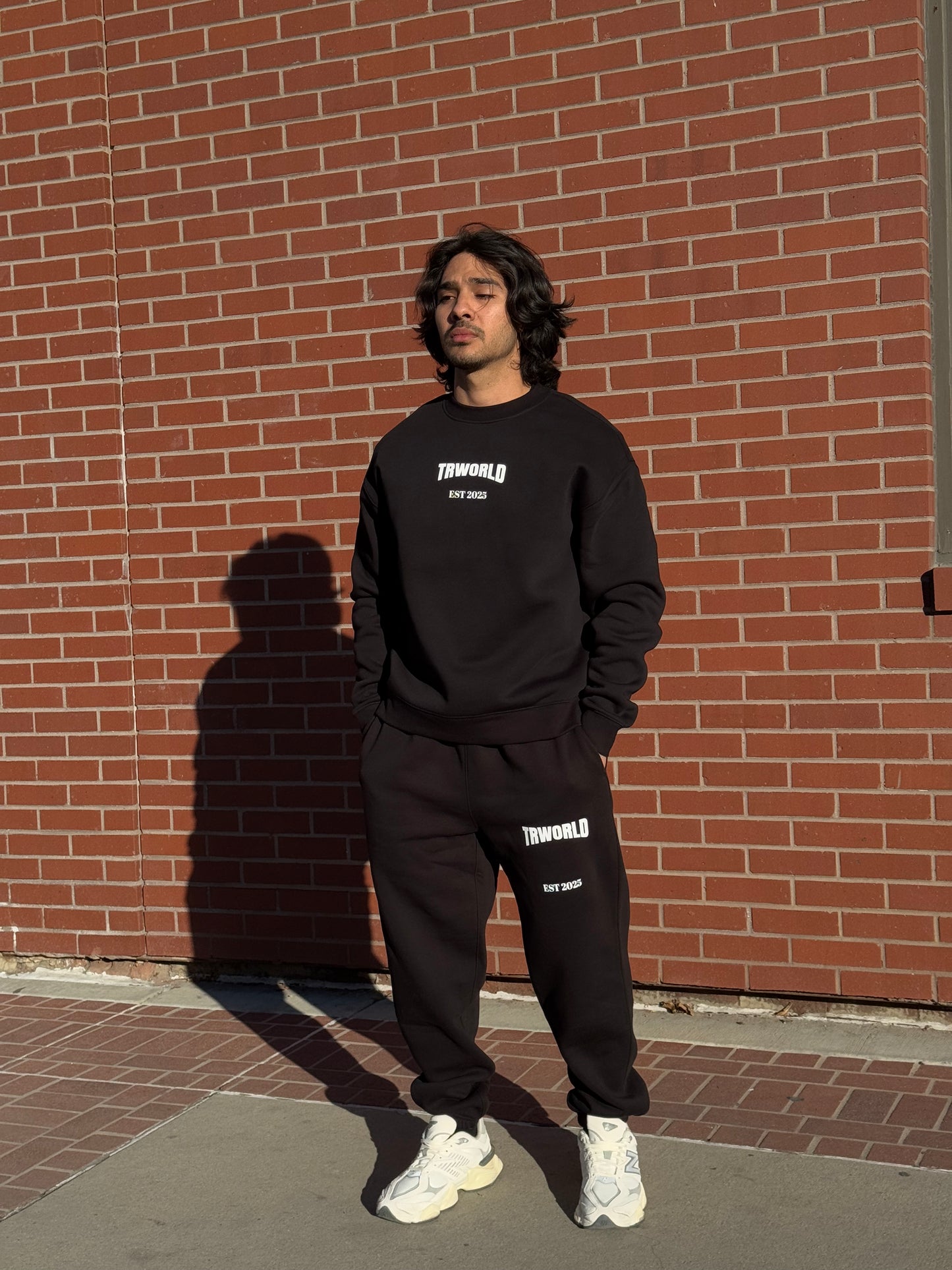 EST 2025 JOGGERS